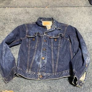 Woman Levi’s Jean Jacket Small